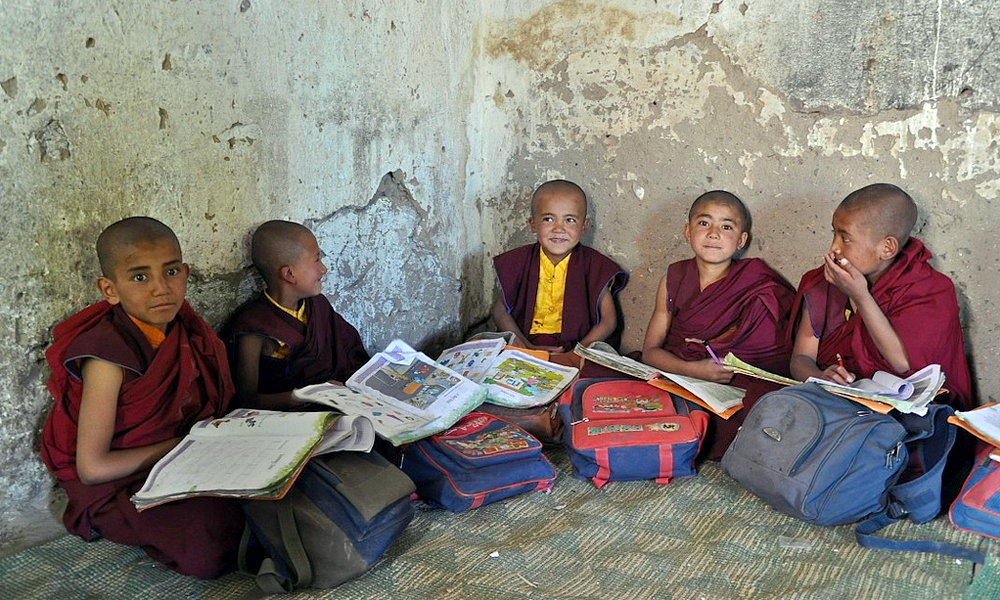 hemis-gompa-school